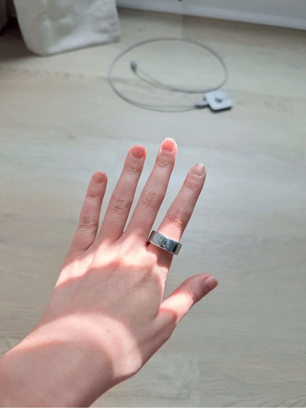 ŌURA Ring Gen 4 - Silver (SIZE 6)